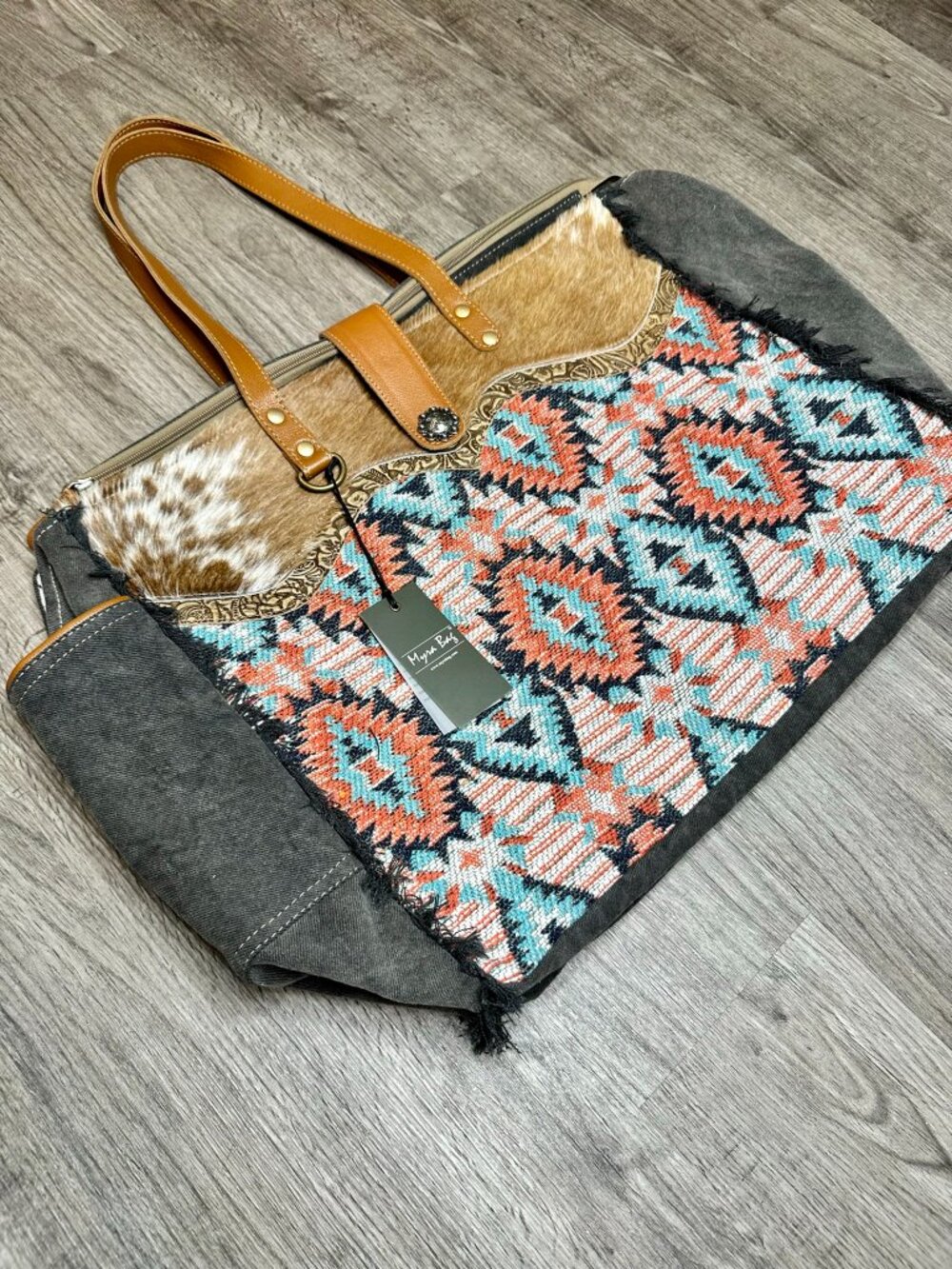 Myra Bag Aburnee weekender bag, purse, women's gift - Picture 2 of 4